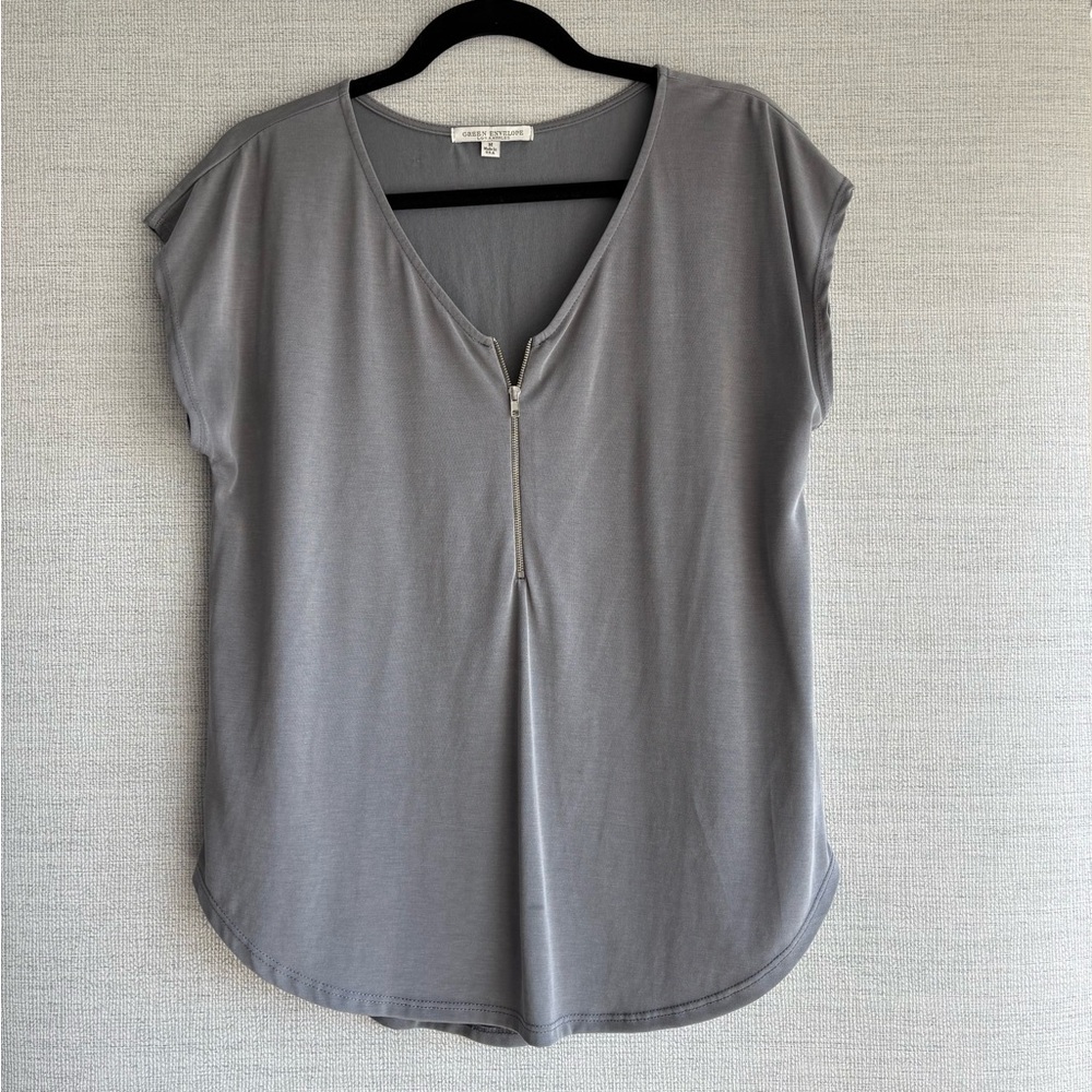 Gray Short Sleeve V-Neck Zip Tee